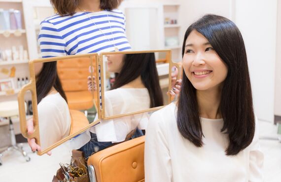 くせ毛にお悩みの青山で縮毛矯正をしたい方へ | 表参道駅から徒歩3分の美容室・i+toe(イト) 